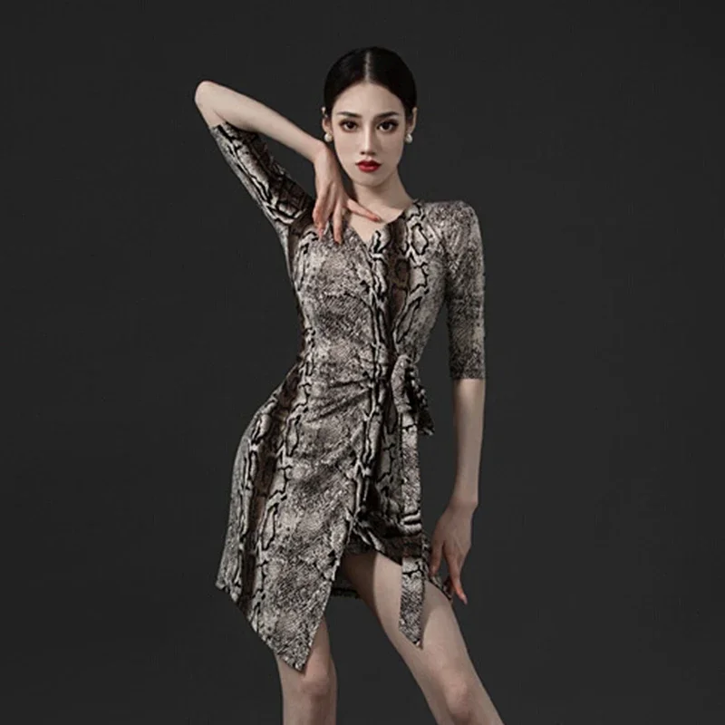

Women's Latin Dance Clothes Adult Ballroom Dance Training Clothes Latin Dance Dress Performance Wear Mid Sleeves Dresses
