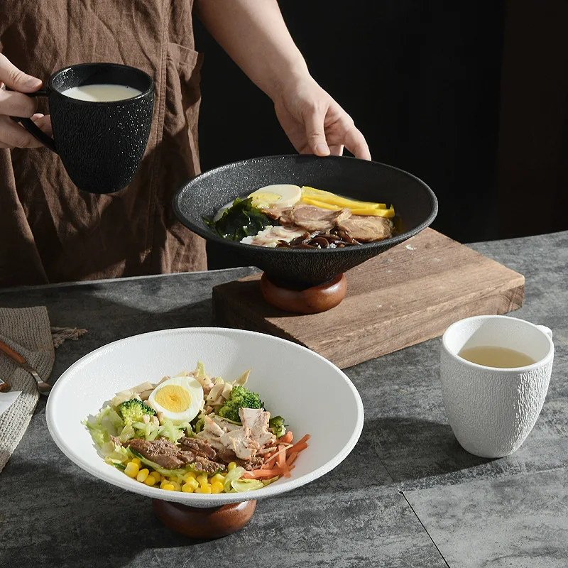 

Suitable for Ceramic Hat Plate Home Hotel Restaurant Fruit Ramen Salad High Foot Plate 10 Inch Open Bowl Rubber Wood Base