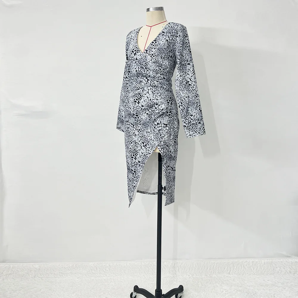 فستان حفلات النادي الليلي النحيف المرأة مثير عميق الخامس مطوي مطبوعة الجانب الشق فستان بكم طويل ملهى ليلي فستان سهرة فستان كوكتيل