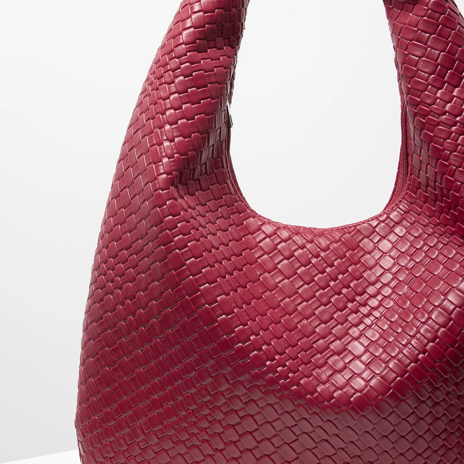 Vintage-Umhängetasche aus Kunstleder, Damenhandtasche, geräumige Tragetasche, Halbmond-Tasche, Tasche mit Reißverschluss, Alltagstasche für den Arbeitsweg (Muster zufällig). – Detail 16