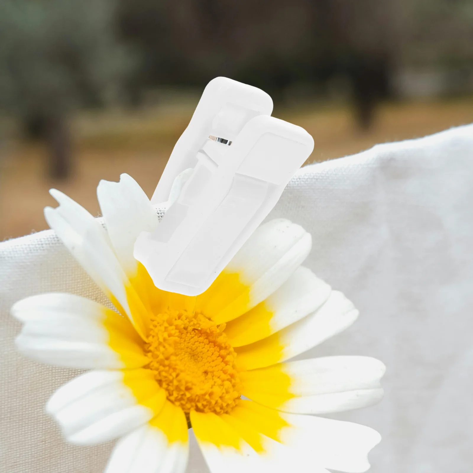 

40Pcs Versatile Plastic Clips for Clothes Hangers Lightweight Reusable Nonslip Texture Home Laundry Travel Storage