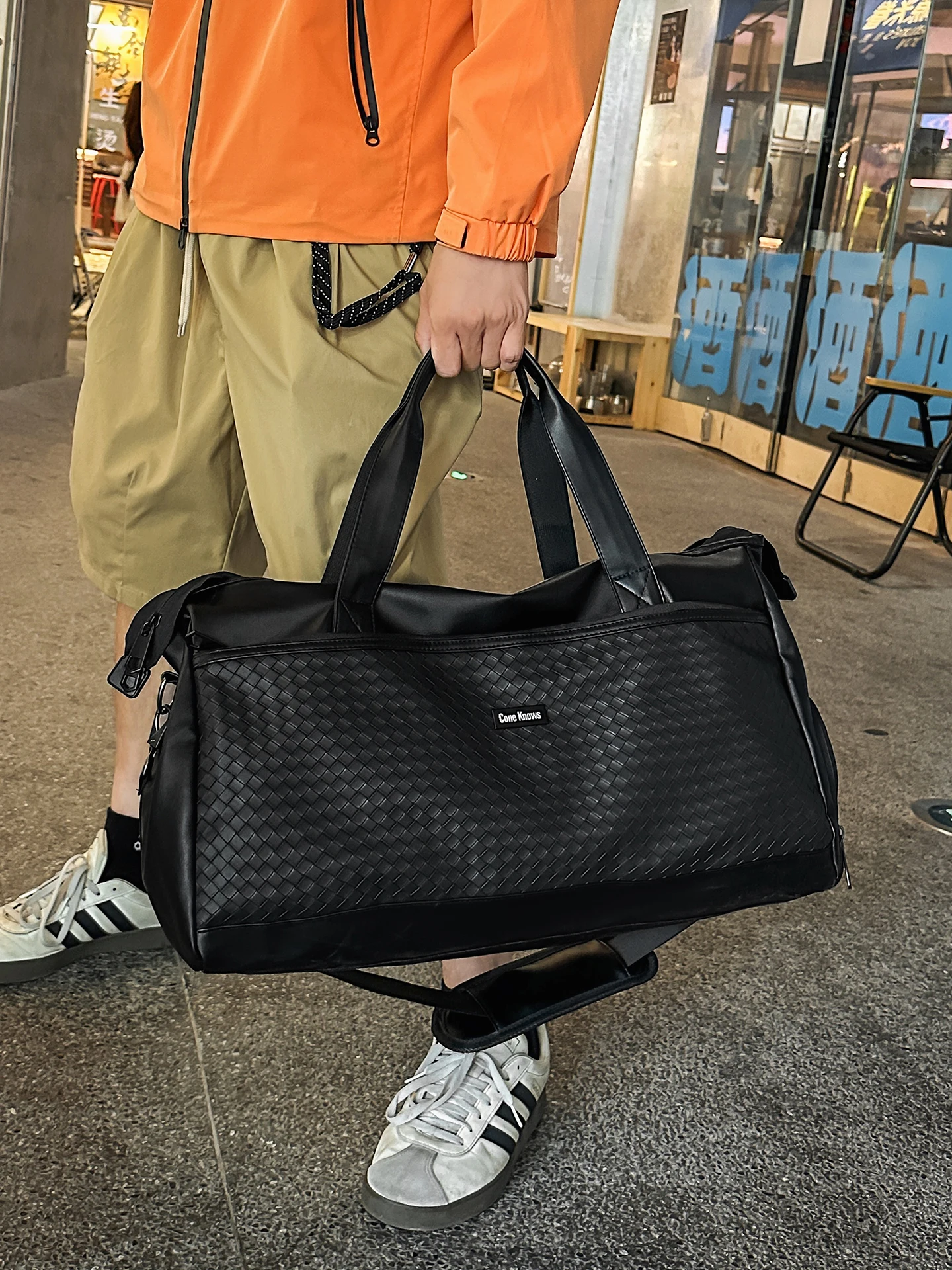 short-trip-sports-fitness-bag-unisex-large-capacity-pu-woven-handheld-bag-wet-and-dry-separation-for-youth-travel-bag