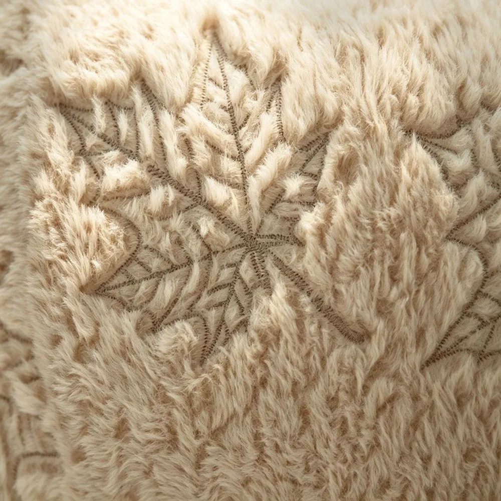 Cozy Pumpkin Maple Leaf Embroidery Throw Pillowcase Soft Fuzzy Texture Pillow Cover Autumn Cushion Case For Home Decor