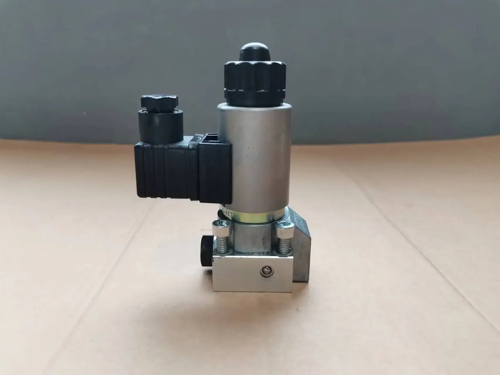 Series Hydraulic Balance Valve GR2-12-GM24 G3-12R-GM24 G3-12-GM24+ER 11G3-2-3/8-G24 G22-1-N24 G21-0-G24-GT