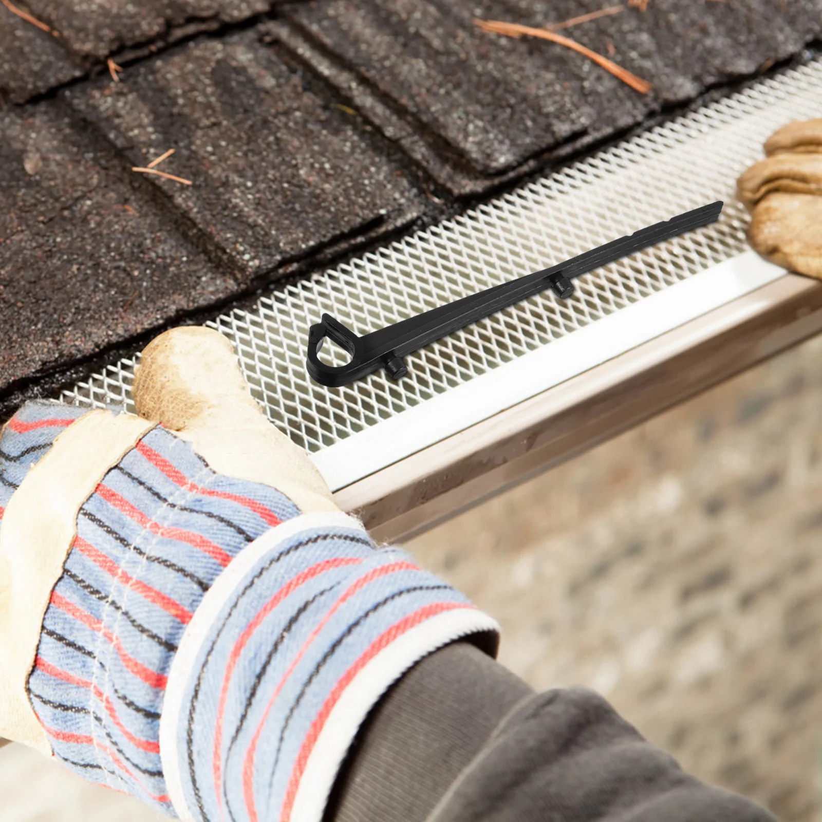 20 Pcs Black Straight Hook Gutter Clips Durable Plastic Secure Attachment Mesh Guard Filter Retaining Brackets Rain Gutter