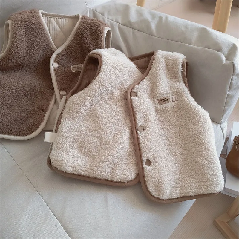 fleece thickened vest for children Autumn-winter vintage lamb fleece vest for boys and girls Korean newborn wearing both sides