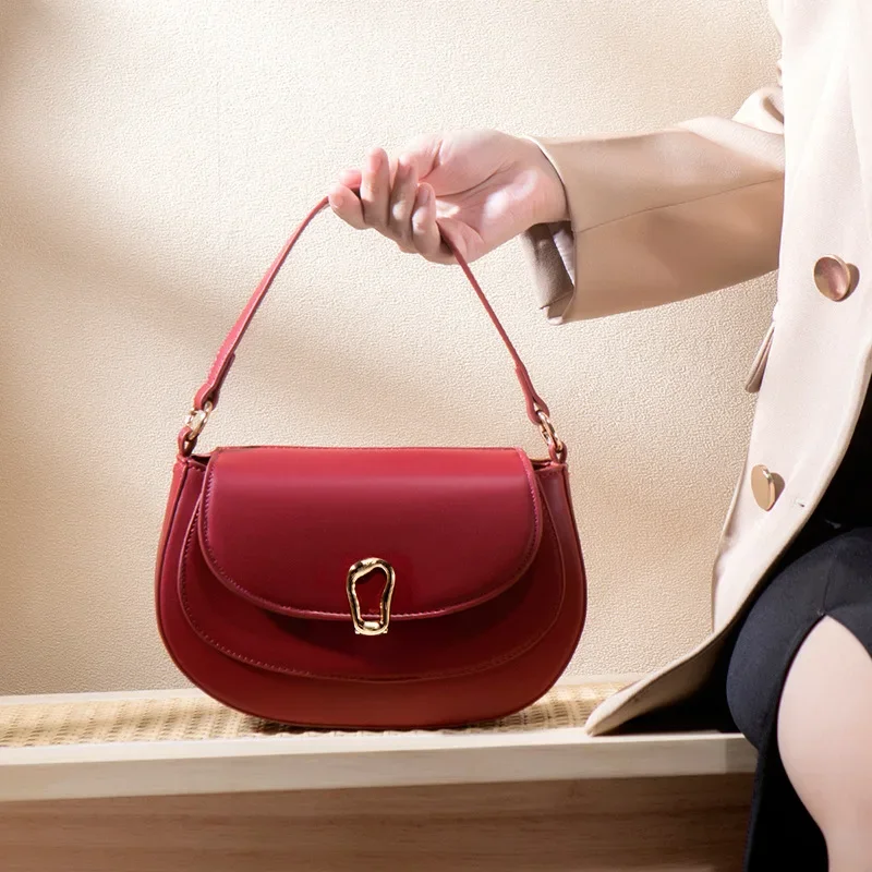 

Korean Retro Commuting Handbag Women 2025 High-end Red Wedding Bag Casual Versatile Single Shoulder Crossbody Bag For Daily Use