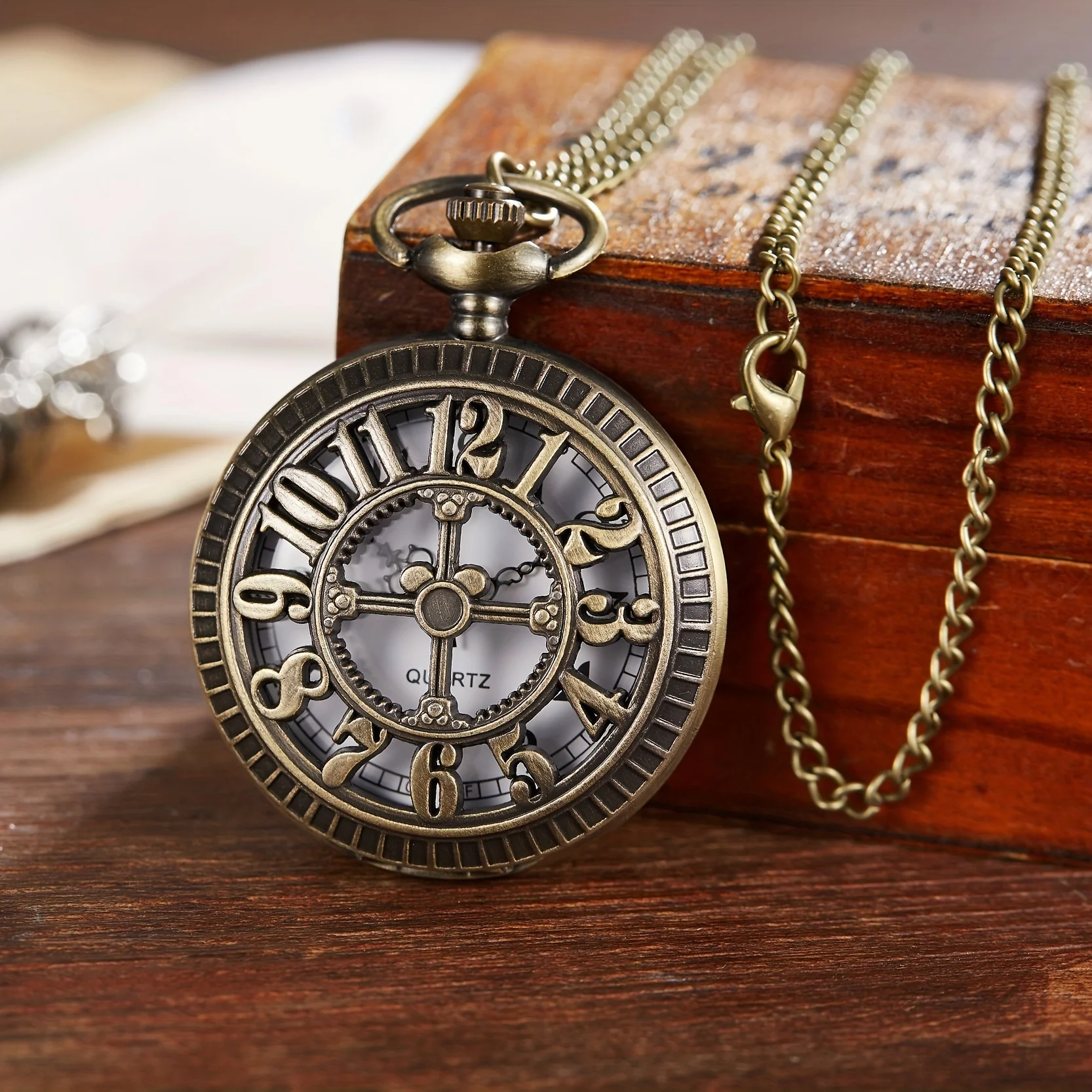 Classic antique creative hollow carved flip quartz pocket watch old-fashioned simple cartoon men women student chain pendant