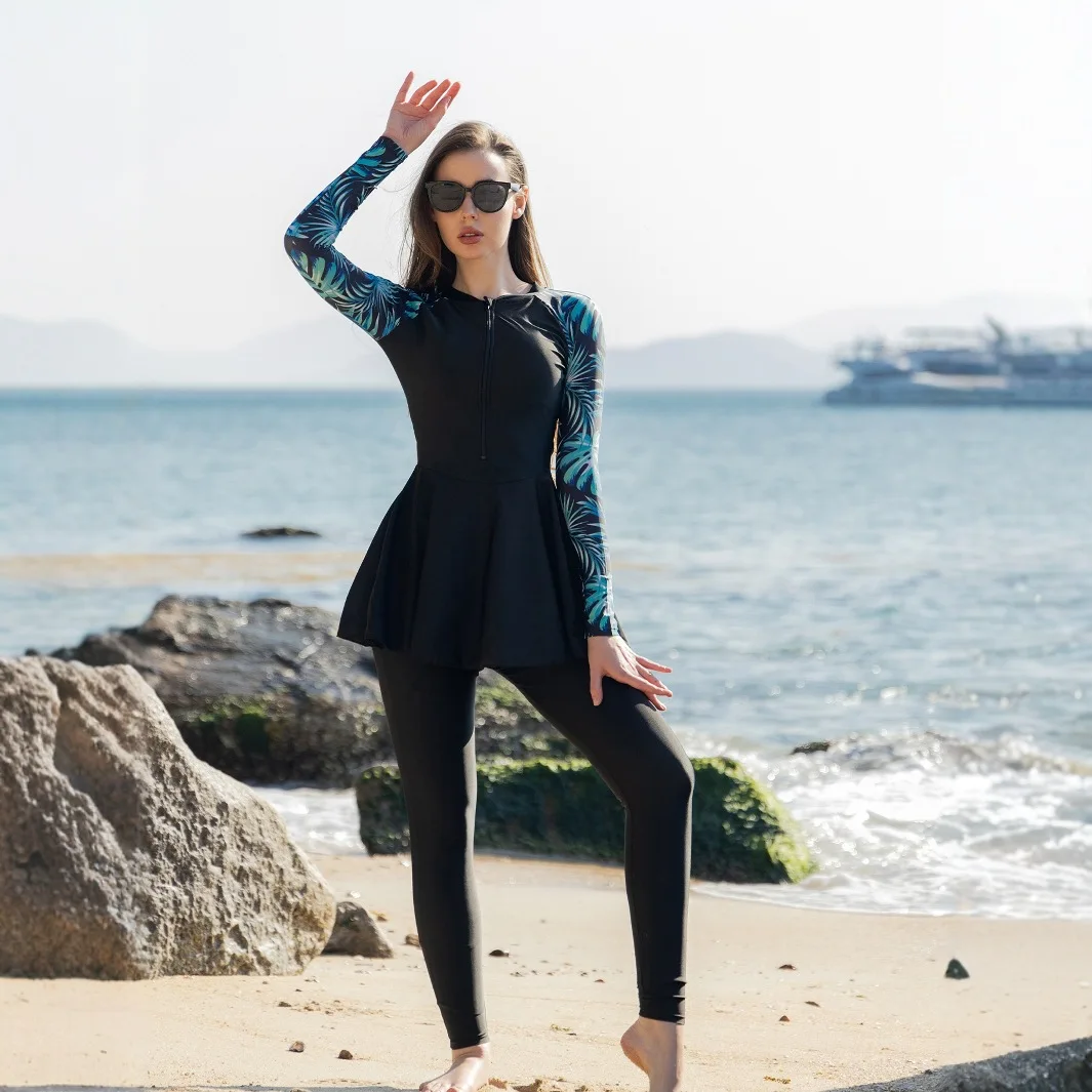 2-Piece Muslim BurkiniPrint Long Sleeve Modest Swim Dress with Leggings, Quick Dry Full Coverage Islamic Bathing Suit for Women