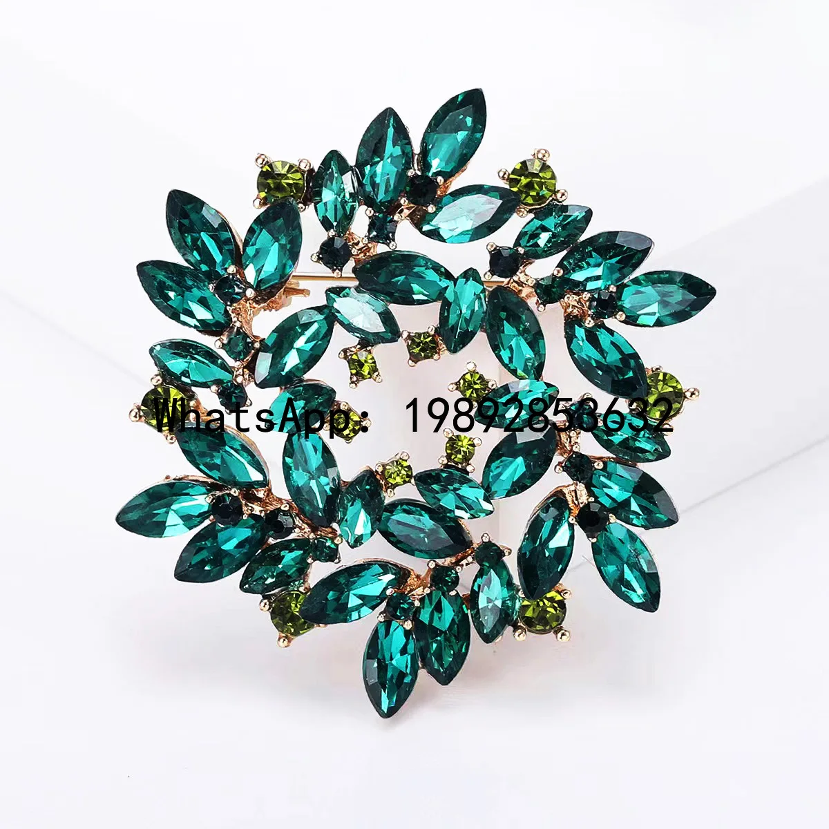 

Vintage crystal floral brooch - new women's versatile corsage pin - suit accessory flower