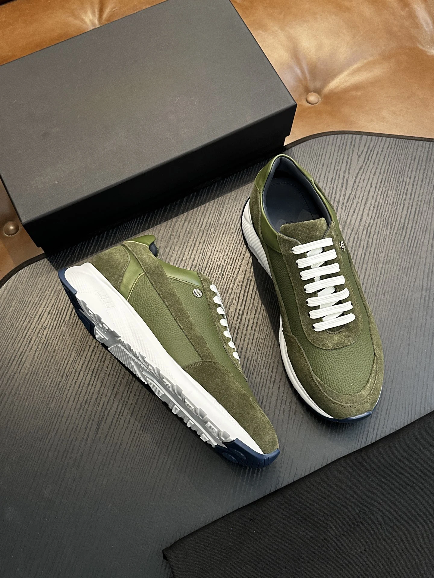 BLLIYOSS 2026 Men Shoes Calf leather stitching leather Sports comfort high-quality outdoors Men European OLD MONEY Newly rich
