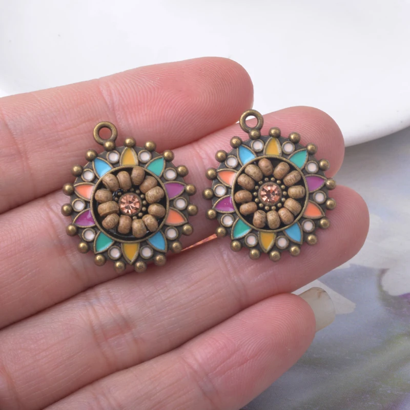 10 Stück/Set 21*24mm Legierung Antik-Bronze Runder Blumen-Anhänger Schmuckzubehör Emaillierter Anhänger – Detail 6