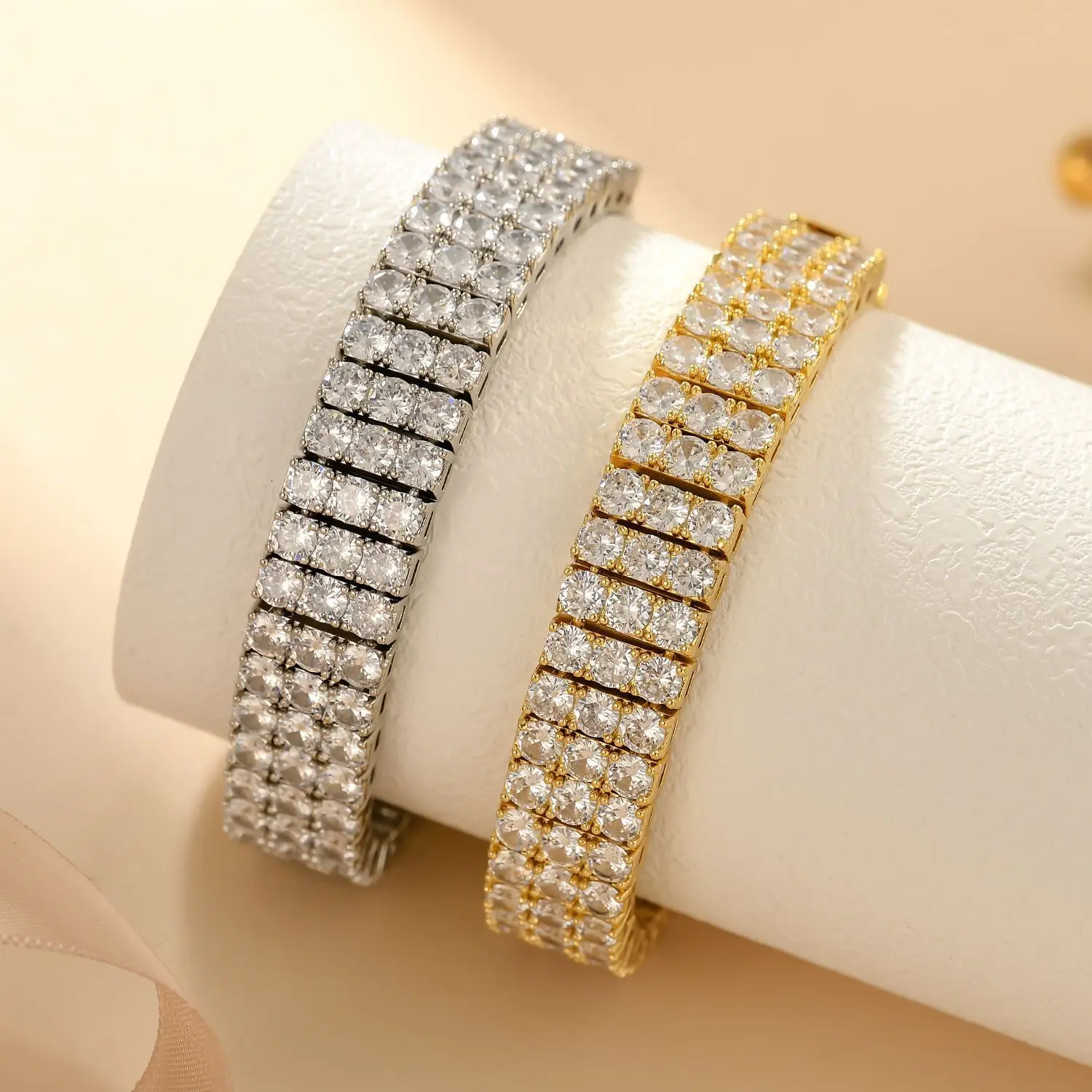 Selling luxury Bracelet three rows of copper zircon striped bracelet tennis bracelet to the lady gift manufacturers direct sales