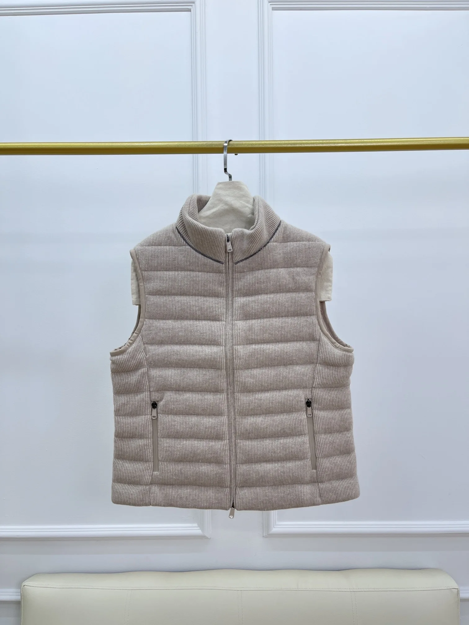 2024 Autumn New High Quality Women's Clothing Solid color chain goose down vest down jacket 0907