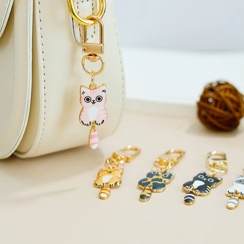 Cute Tail Hanging Cat Keychains Trendy Kitten Metal Keyrings Friend Gifts Souvenir Earphone Case Pendant Bag Charms Accessories