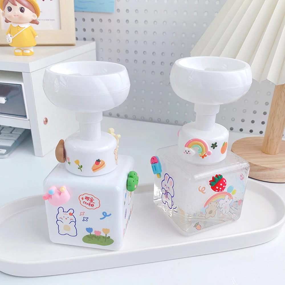 Flower Shape 250ml Flower Shape Foam Pump Plastic Square Hand Soap Shampoo Dispenser Bottle for Children 1PC