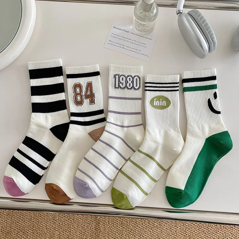 Early fall new striped women's mid-tube socks Spring and autumn thin sports socks student stockings