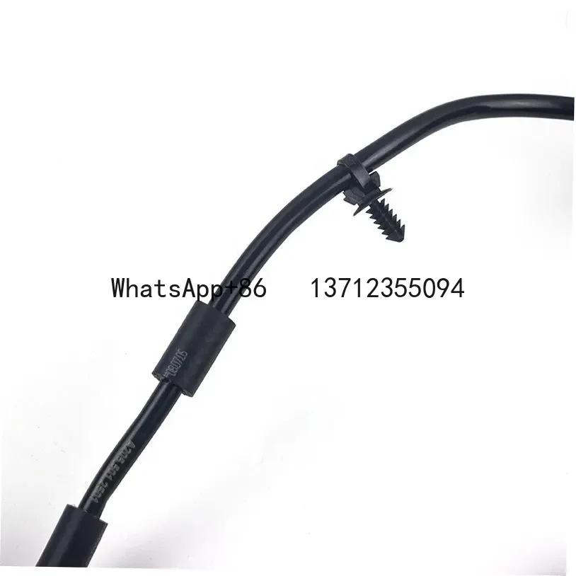 

2055012501 A2055012501 Exhaust Expansion Radiator Hose Antifreeze Water Tank Pipe For Mercedes Benz C180 200 220 250 300 4MATIC