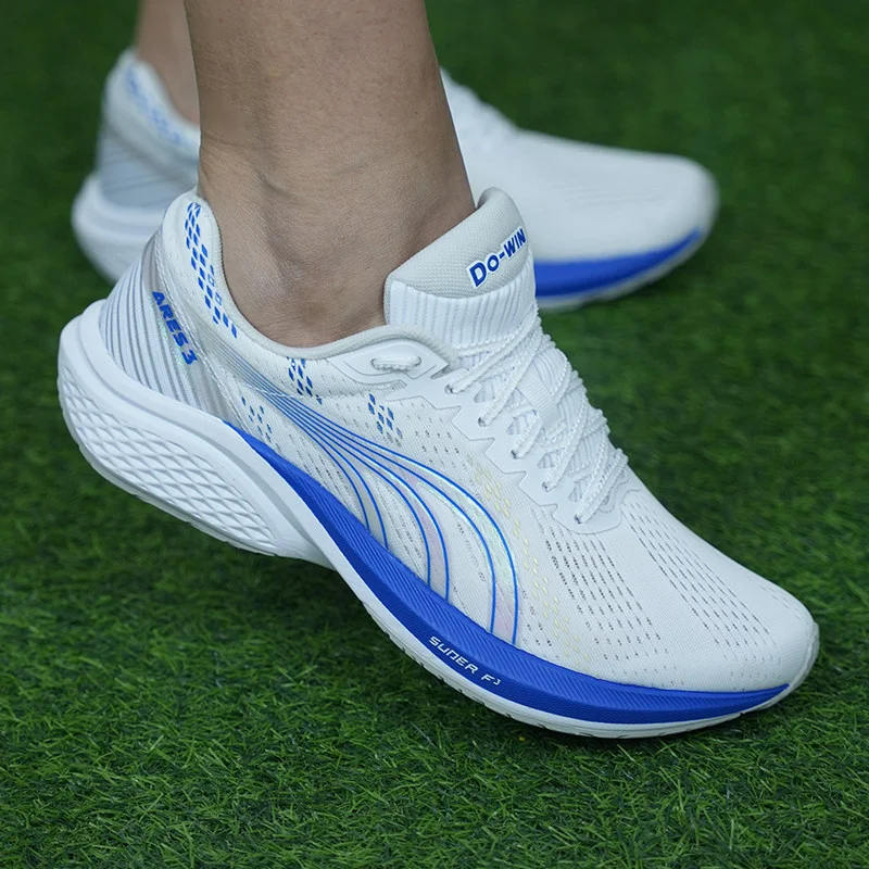 

2025 Classic Comfort Breathable Lace Up Shoes Running Shoes Running Shoes Walking Shoes Shock Absorbing Shoes Neutral