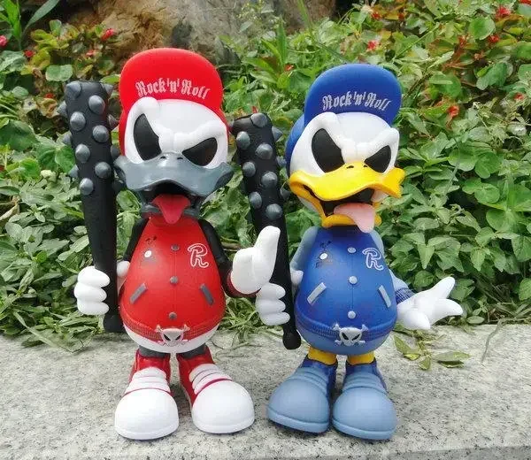 17cm Wicked demon ROCK ROLL Donald Duck Action Figure PVC statue Collection model Home decorations Ornaments toys kids gift toy