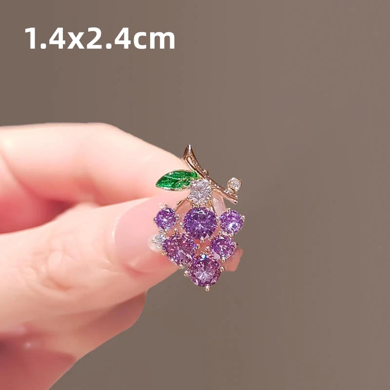 Purple Green Crystal Zircon Grape Brooch for Women Cute Fruit Brooch Suit Coat Lapel Pin Badge Clothing Jewelry Accessories