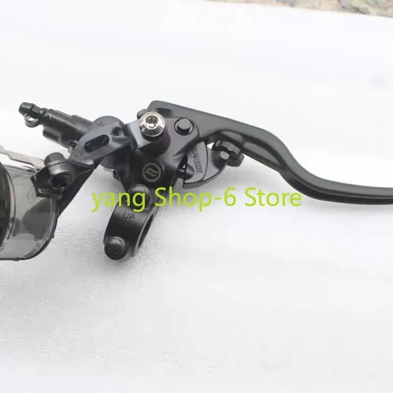 CF Front Master Brake Cylinder Assembly Hand Brake Pump Brake Oil Bottle for CFMOTO NK450 450SR