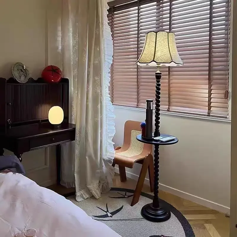 Nordic Modern Bedside Lamp Eye Protection Living Room Art Design Simple Vertical Floor Lamp Retro Style for Cozy Spaces