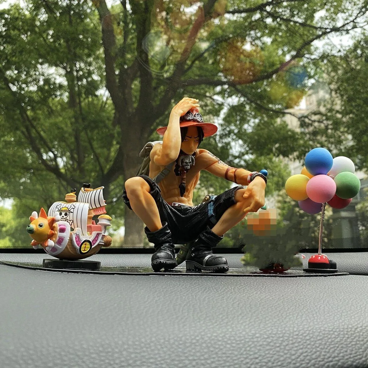 Zoro Style Anime Car Dashboard Figurine Sword Cleaning Green Hair Model Gift Ornaments Car Interior Decor Accessories view 3