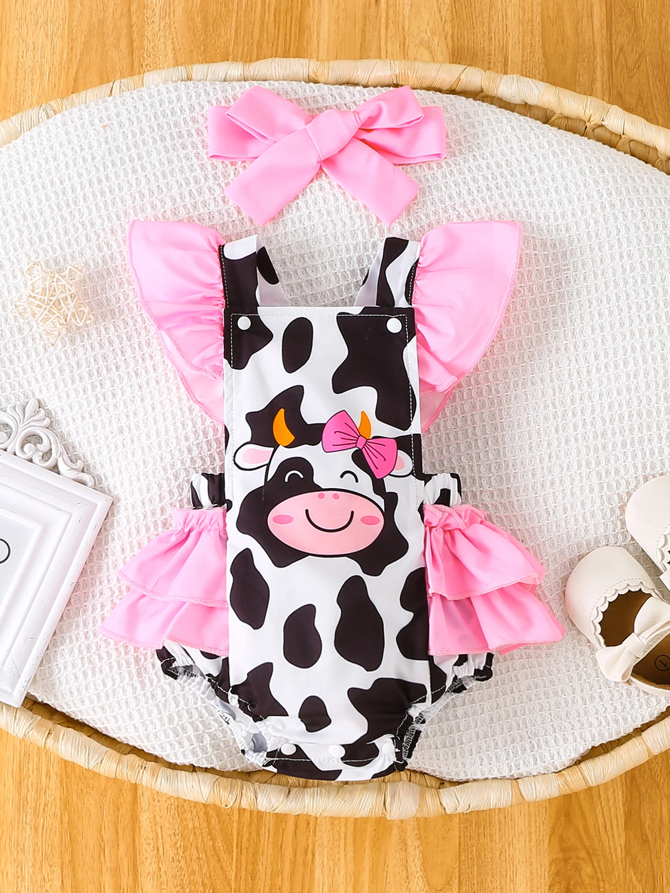 

Baby Girl Cow Print Romper Set, Ruffled Sling Bodysuit with Pink Bow Headband, Cute Animal Infant Outfit