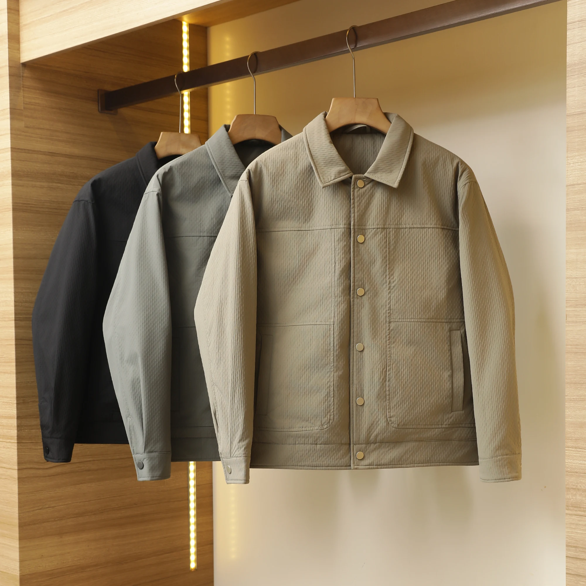 

Warm And Lightweight 90 Duck down Casual Collar Men's Jacket Fashionable Urban Style Anti-Wind Versatile Daily Wear Polyester...