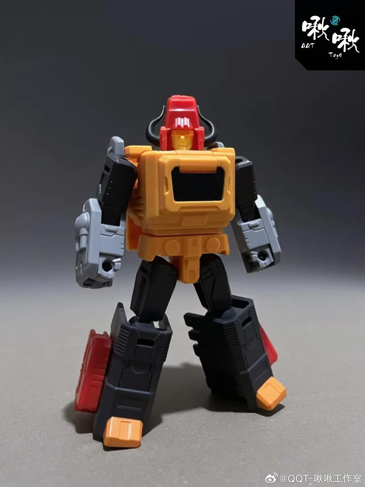 Transformatie QQT Studio QQT-02 QQT02 Predaking 2PCS/SET Action Figure