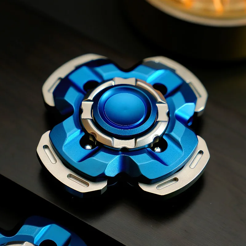 لعبة Discus EDC التعاون مع درع مفتوح من الفولاذ المقاوم للصدأ جديدة مكونة من 4 صفحات لعبة تخفيف الضغط لسطح المكتب