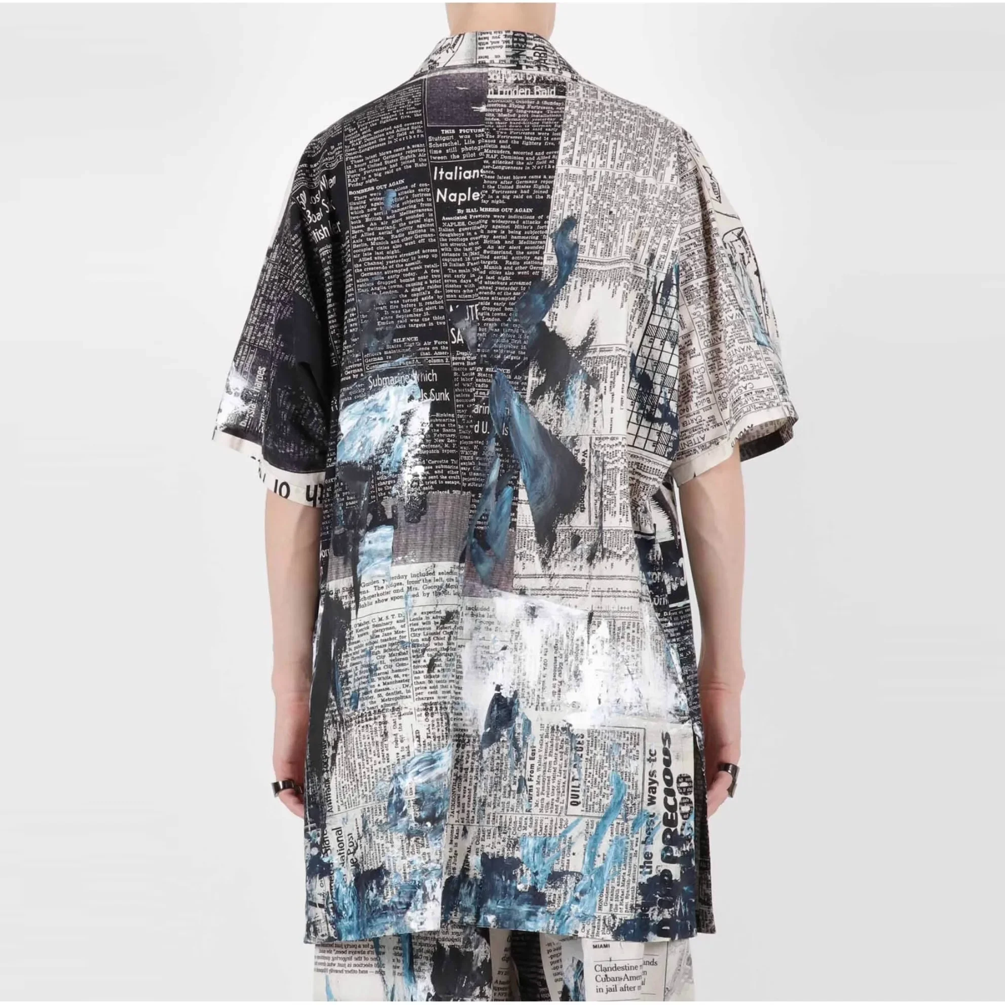 YOJI OOAK قميص صحيفة قطني مطبوع بأكمام قصيرة ورقبة مفتوحة صورة ظلية فضفاضة للرجال بأكمام خمسة أرباع #3