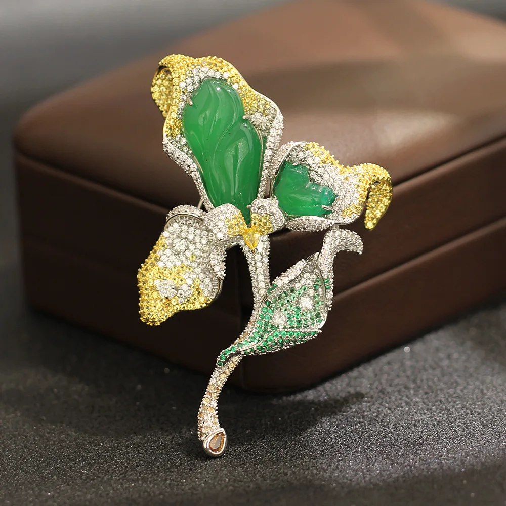 Light Luxury Green Magnolia Brooch, Two-Tone Gold Full Zircon Floral Pin for Suit Dress
