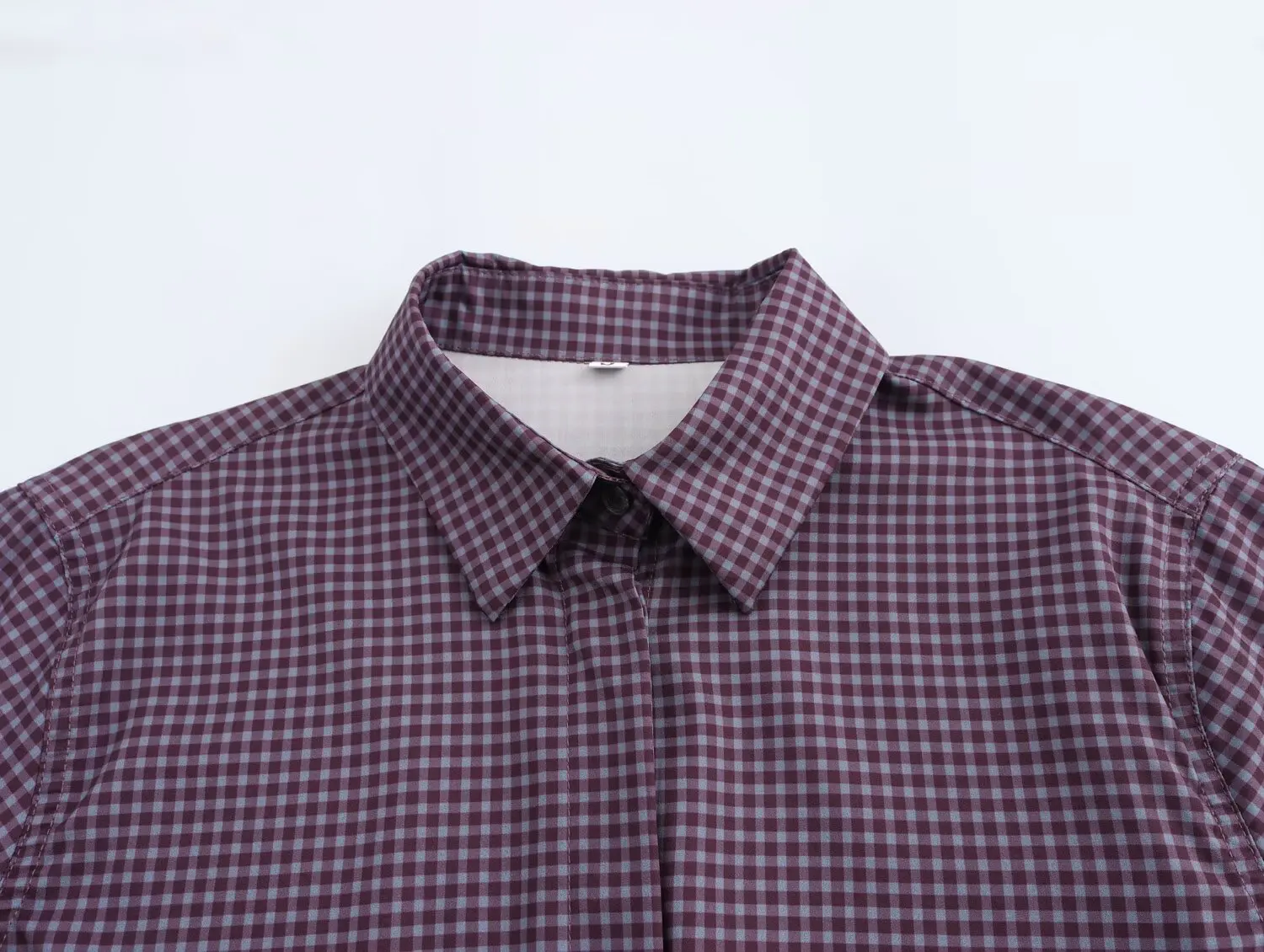 เสื้อเชิ้ตแขนยาวลายสก็อต ปกเสื้อแบบปกเชิ้ต สไตล์ยุโรปและอเมริกา เรียบง่าย ใส่ได้หลายโอกาส สวมใส่สบาย สำหรับผู้หญิง ฤดูร้อน ปี 2025