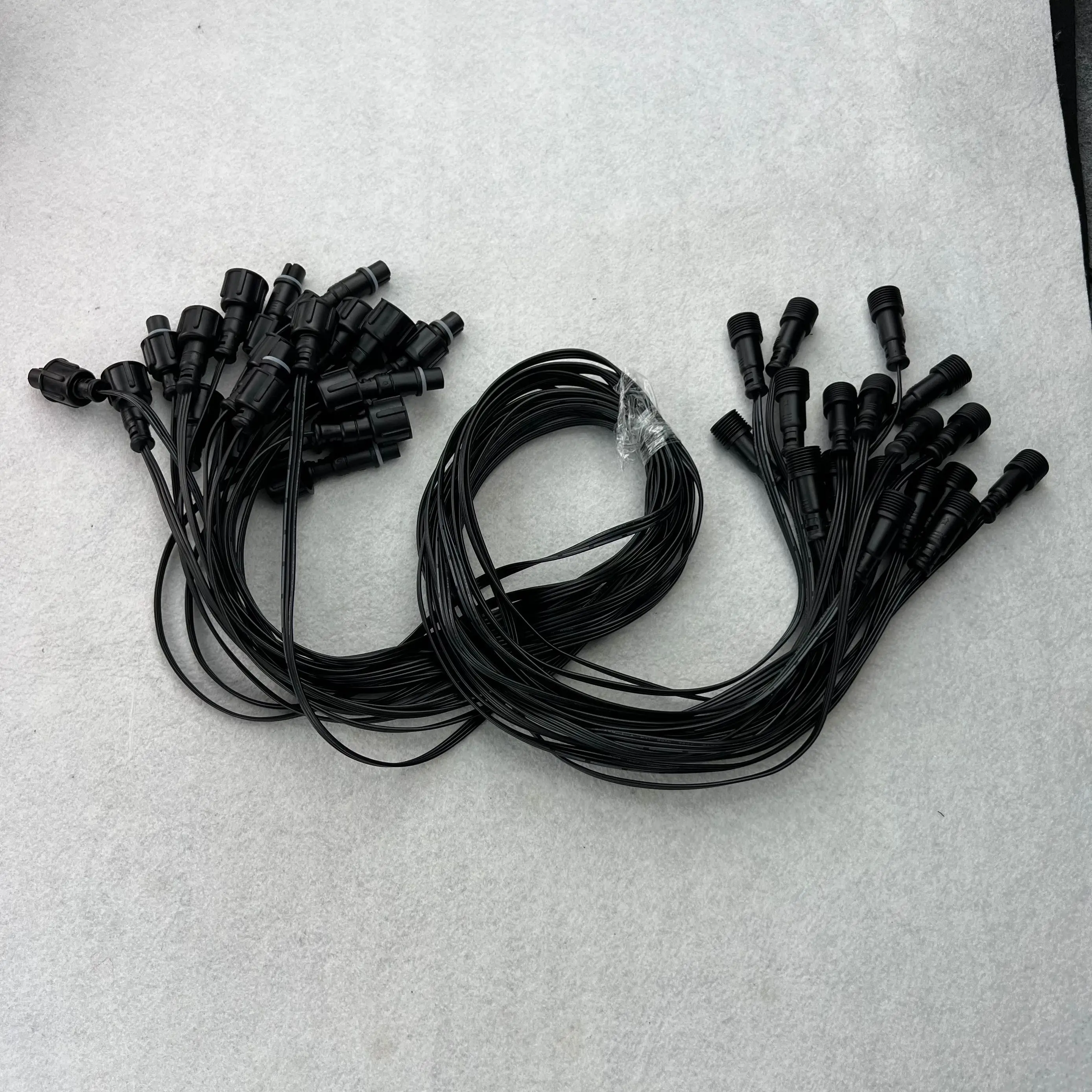 XConnect نوع أسود شقة 18AWG 3 النواة للماء تمديد كابل ، نهاية واحدة مع الذكور ، والطرف الآخر مع الإناث