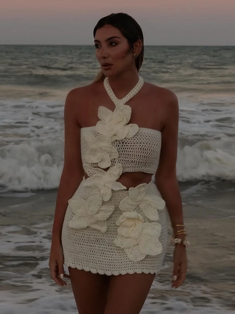 2025ビーチニット3Dフラワー女性ミニドレスセクシーホローアウトノースリーブバックレス女性ホルタードレスファッションサマーレディローブ