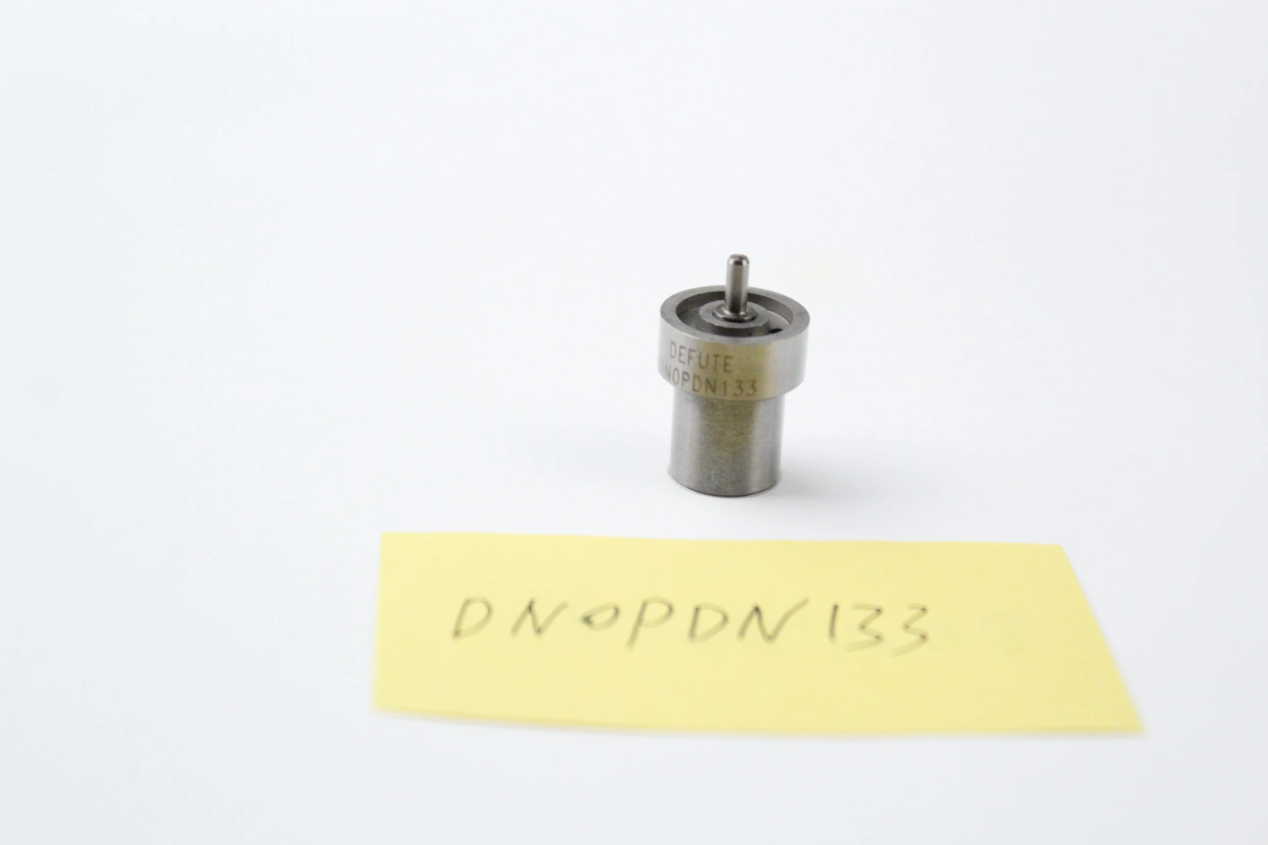 

Diesel Nozzle 105007-1330 DN0PDN133 1050071330 nozzle