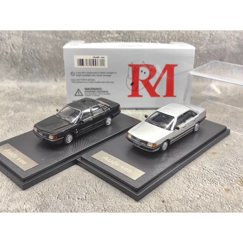 

Diecast RM 1/64 Scale Classic Audi 100 Alloy Car Model The Symbol of Luxury Car Status of The Time Collectible Toy Gift Souvenir