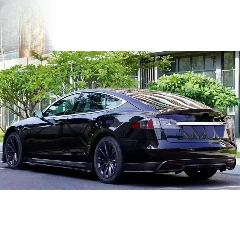 

Комплект обвеса RZ Style Dam: бампер, боковые пороги, заднее антикрыло, карбоновый дизайн, модель S