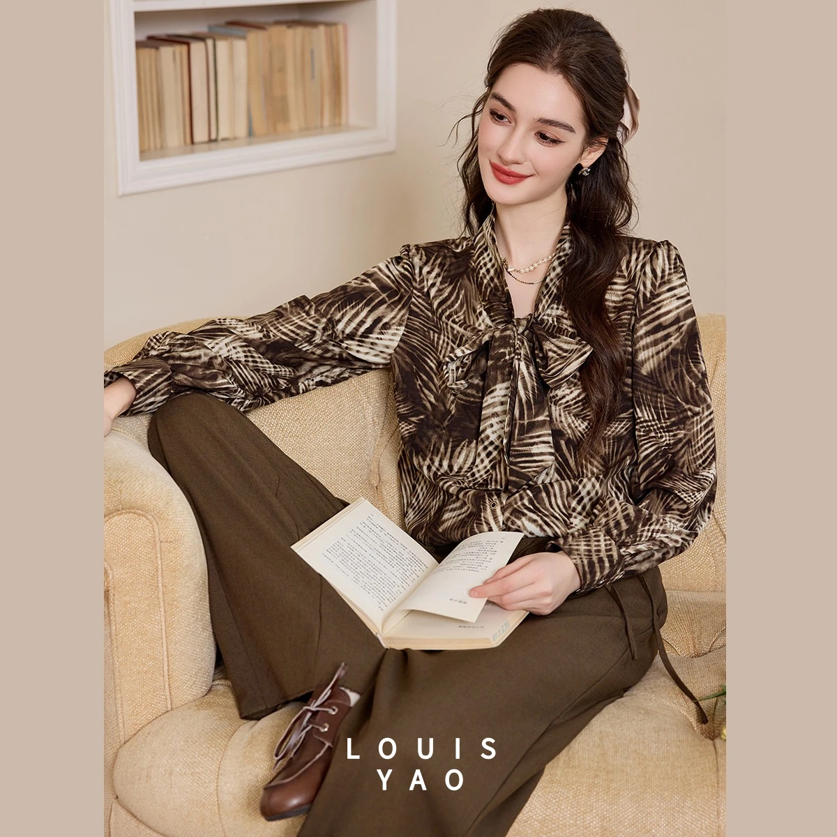 Louisyao camisa impressa feminina requintada 2026 outono topos elegante sofisticado arco colarinho design-forward blusas de manga longa