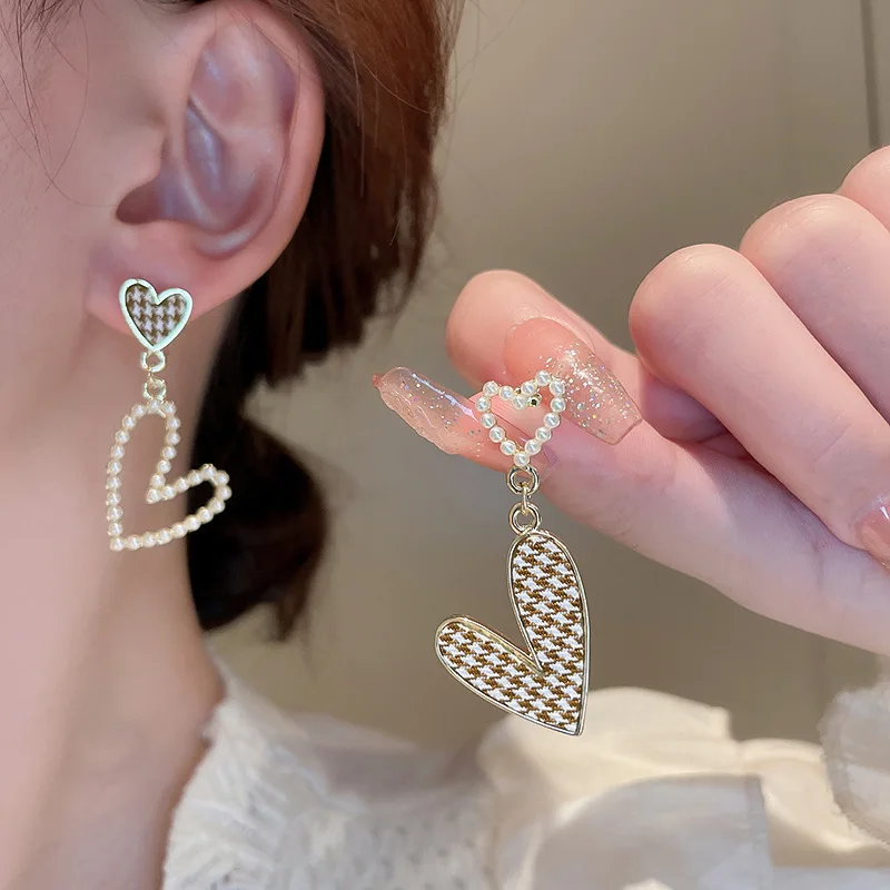 Needle Korean Edition Earrings Thousand Bird Grid Pearl Love Small And Popular Design Sense Earrings 2025 New Jewelry Earrings