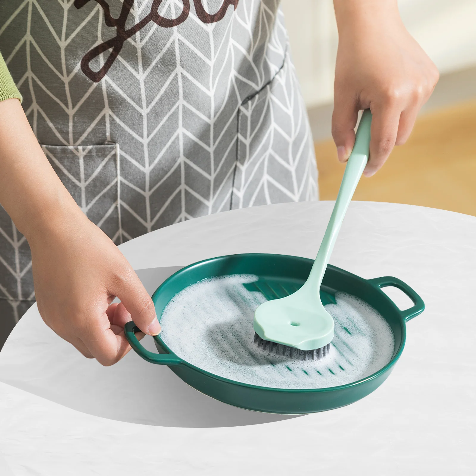 

10Pcs Thickened Plastic Tablecloth Disposable Table Protector Round Banquet Dining Table Covers Restaurant Supplies