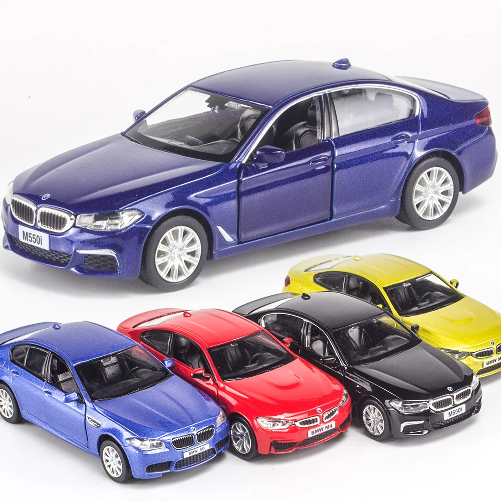 BMW M550i xDrive Luxury Car Simulation Diecast & Toy Vehicles Pull Back & Doors Open RMZ city 1:36 Alloy Model Gift For Children