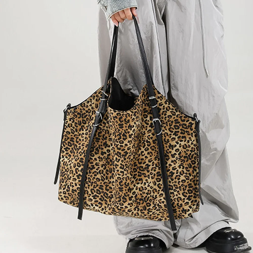 

2025 Large Capacity Leopard Tote Bags for Women Cow Pattern Shoulder Bag Luxury Canvas Women Designer Handbag New Shopper Purses