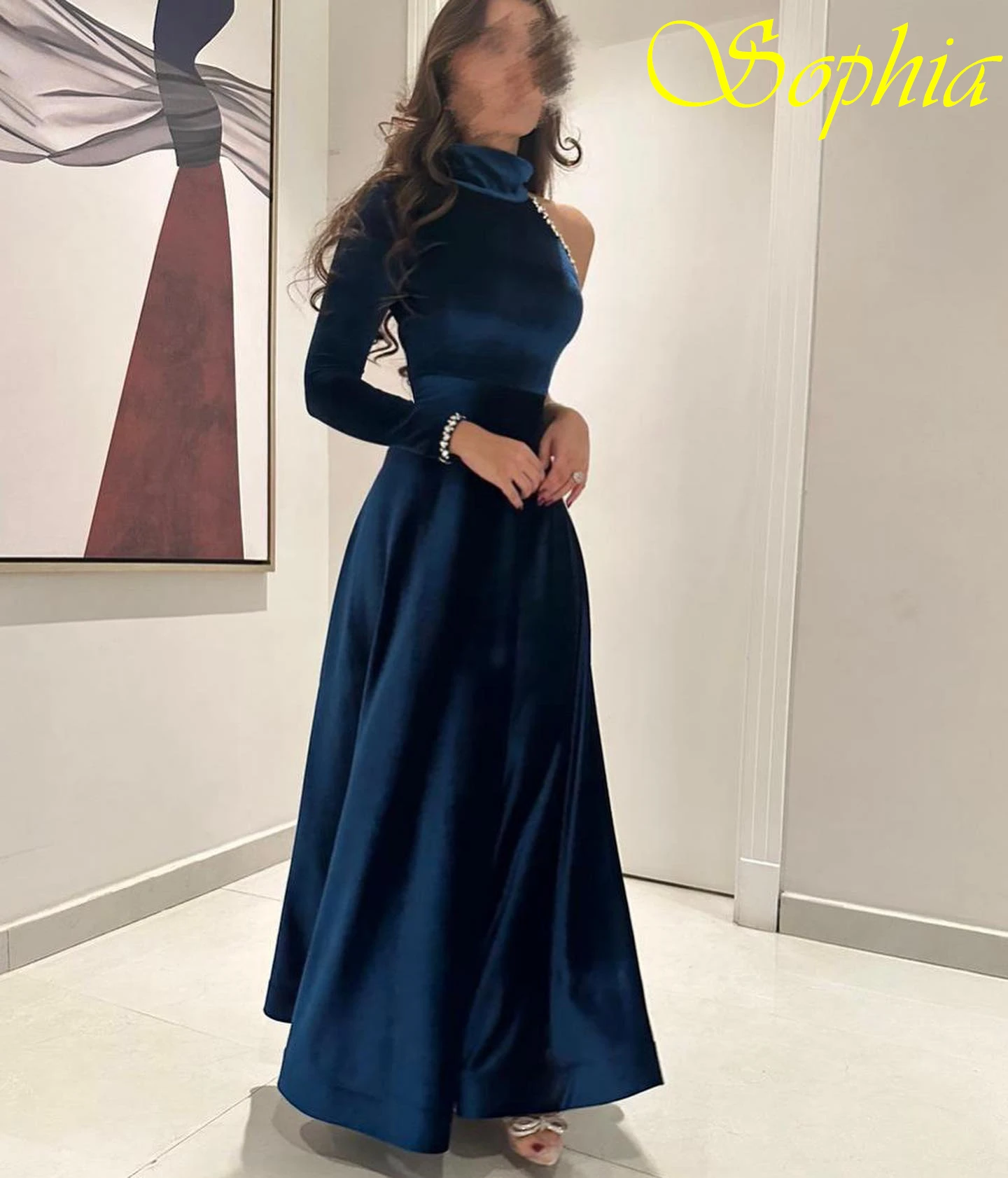 فستان سهرة أنيق مخصص على شكل حرف a بكتف واحد وأكمام طويلة، فساتين مناسبة مخصصة حساسة، فساتين المشاهير #1