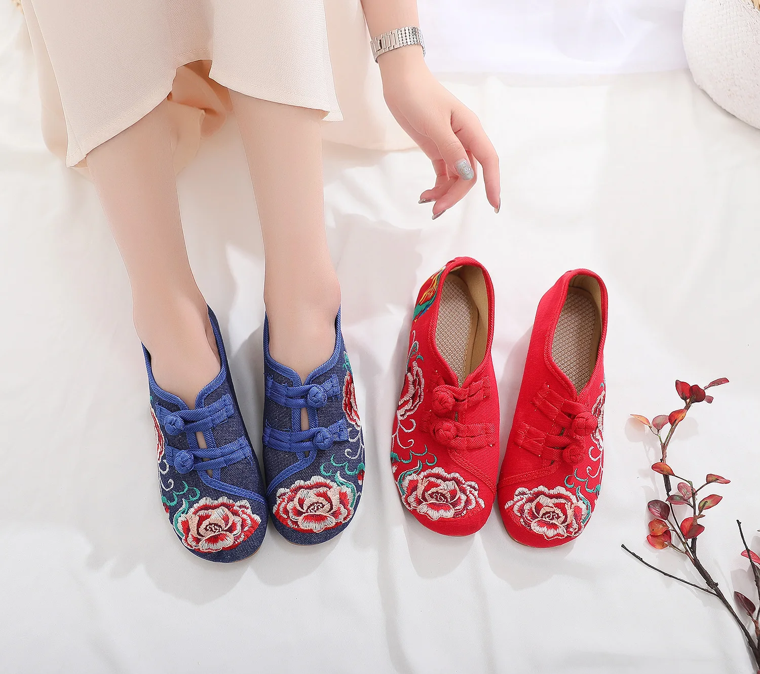 2020 Beijing Cloth Shoes Ethnic Style Embroidered Shoes Elevated Square Dance Shoes Hanfu Shoes Retro Single Shoes