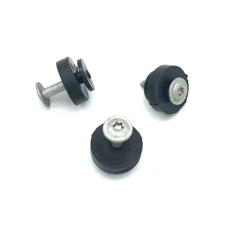 3 pieces For CNHTC SINOTRUK SITRAK C7H G7 Bumper Corner Trim Panel Installation Screw Pad Original Accessories