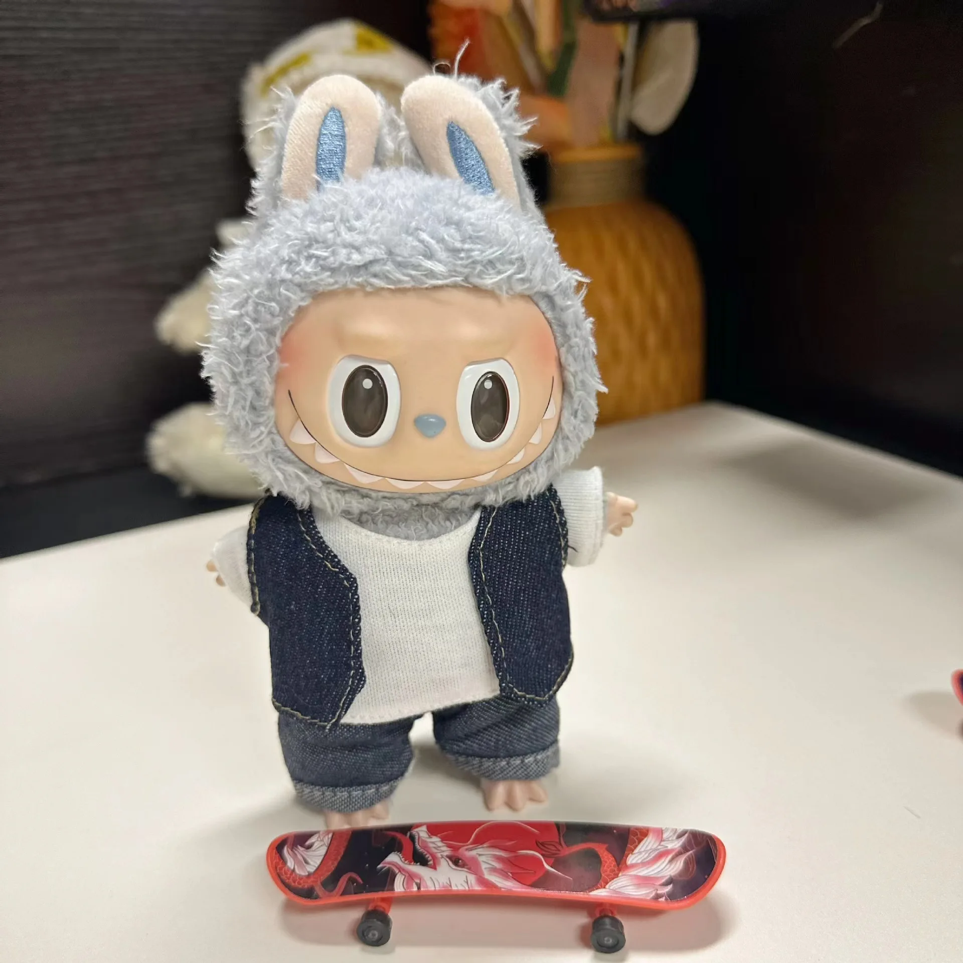 

17cm Labubu Idol Dolls Clothes Skateboard T-shirt Denim Suit Accessories Korea Kpop Exo Clothing Hoodie Plush Doll'S Clothes