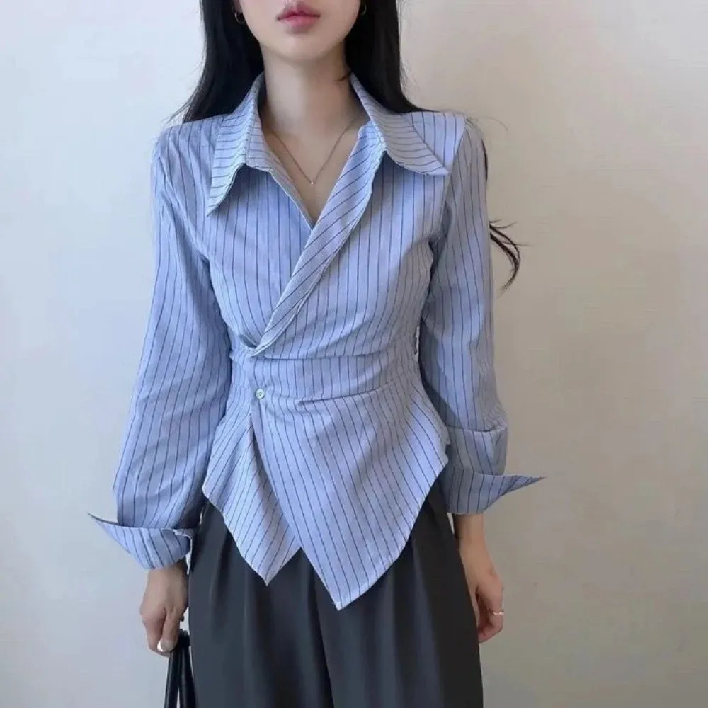 

Короткая женская блузка в синюю полоску с v-образным вырезом, рубашки в корейском стиле с длинными рукавами, синие полоски, облегающие рубашки на тонких пуговицах, подарок для девочек